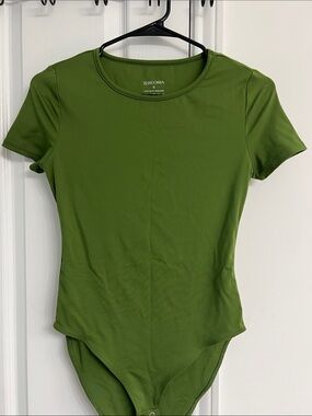 ReoRia Olive Green Short Sleeve Crew Neck Bodysuit